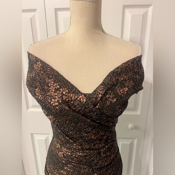 Rickie Freeman Teri John Dress Black and Gold Rose Gold Size 4 - Picture 4 of 16
